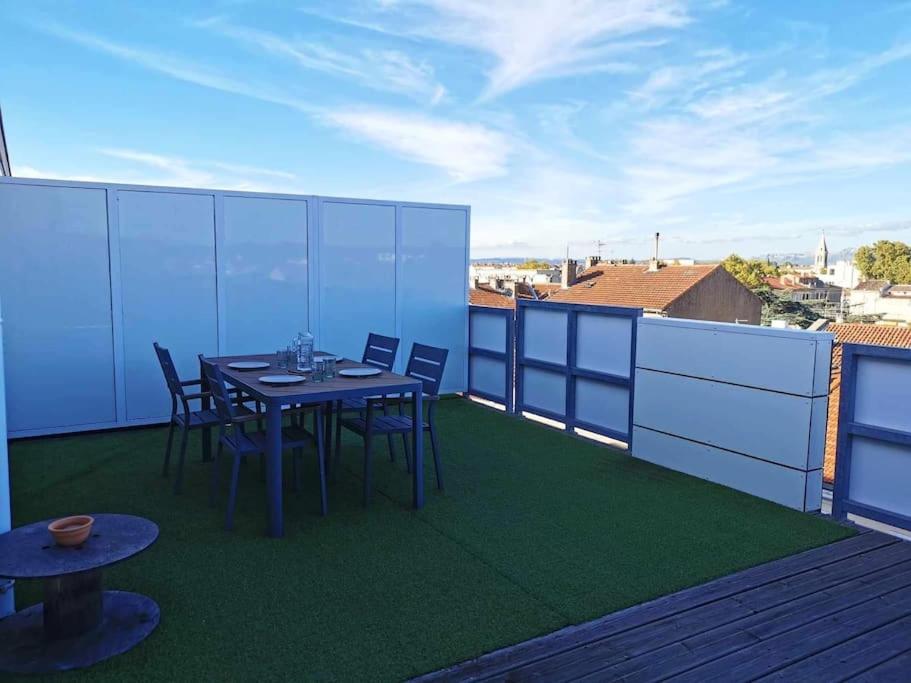 Le Petit Roof Top*Clim*Wifi Miramas Exterior photo